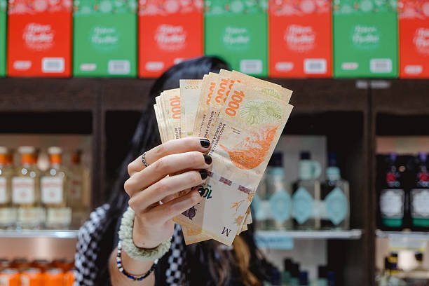 How Argentinians Can Manage Money During Rising Living Costs
