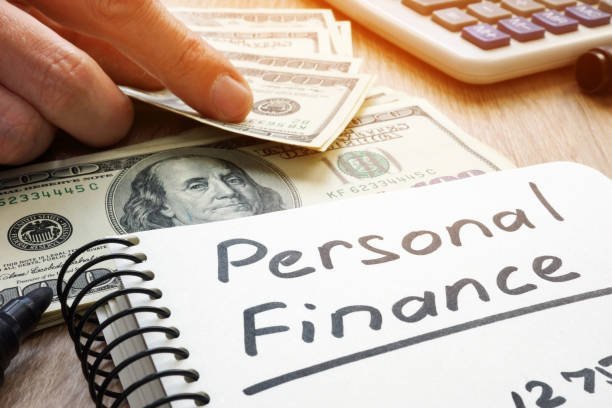 Best personal finance tips that can help manage money in 2026